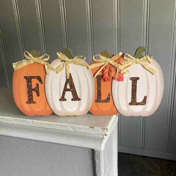 NWT- Beautiful Brown Glittered FALL Orange & White Pumpkins Decoration Sign 🍁 - Picture 6 of 17